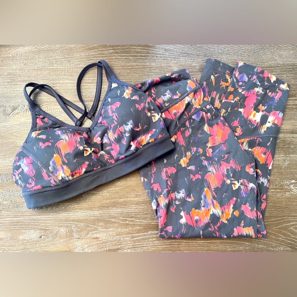 Nordstrom Zella leggings and sports bra size small.